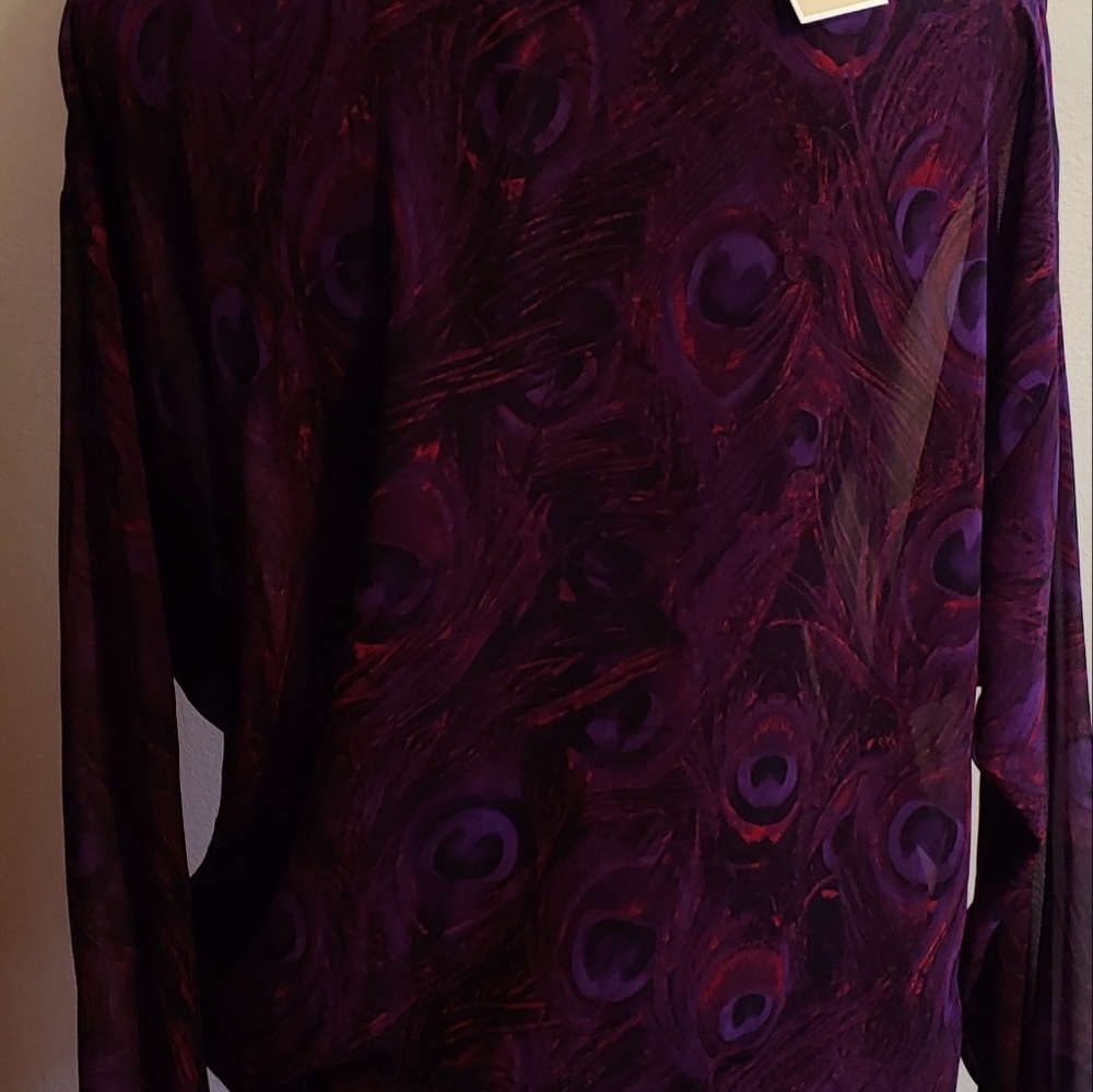 Ladies top - Picture 5 of 5